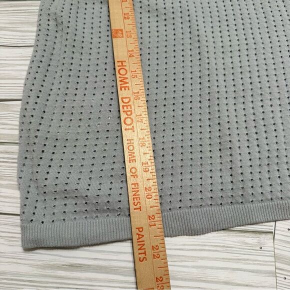 BCBGMAXAZRIA AXEL RUFFLE TRIM SLEEVELESS OPEN KNIT TOP BLOUSE LIGHT GRAY‎ MEDIUM - Picture 7 of 9